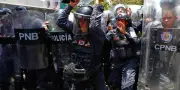 Venezuela : la police disperse des manifestants à Caracas avec des gaz lacrymogènes