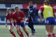 Victoire imparfaite des Bleues : Ratier critique la première mi-temps face au pays de Galles