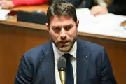 Vincent Jeanbrun soutient le maire de Saint-Denis tout en critiquant la stratégie LFI
