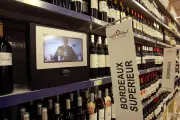 Vol de 16 000 bouteilles : un directeur de supermarché interpellé