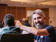 Yohan Ménard, audioprothésiste rochelais, allie entrepreneuriat et missions humanitaires