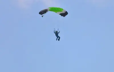 Accident de parachute mortel dans l'Oise : enquête ouverte