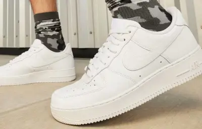Air Force 1 blanches : le basique mode indémodable pour homme