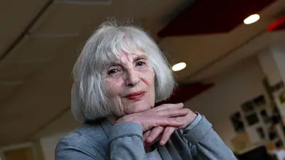 Arnaque bancaire : une retraitée de 81 ans piégée par un faux conseiller