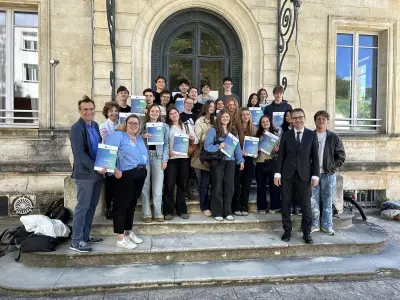Au lycée Camille-Jullian, une cérémonie européenne malgré le Père cent