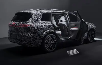Audi Q9 : un intérieur de jet privé pour le plus grand SUV de la marque