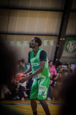 Basket : Castelnau Médoc BC s'incline logiquement face aux Chartrons