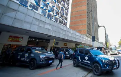 Brésil : un adolescent de 13 ans ouvre le feu dans une école, deux morts