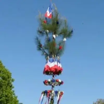 Captieux célèbre la tradition gasconne de la Maïade le 29 mai