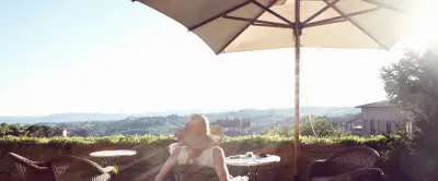 Caroline du Sud : une femme tuée par un parasol emporté par le vent