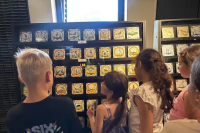 Chasse au trésor unique pour les enfants à Salernes avec Angela Campanile