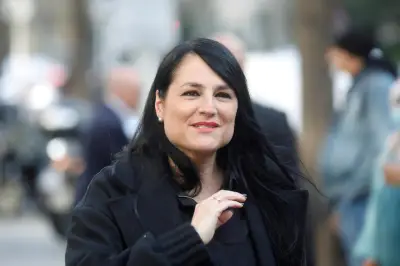 Christelle d'Intorni révèle sa sclérose en plaques et reste députée