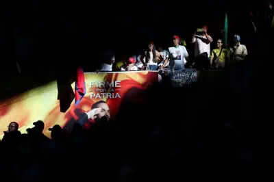 Colombie : face à la gauche, l'extrême droite en embuscade pour la présidentielle