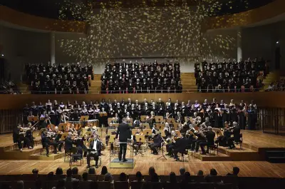 Damien Sardet dirige le Stabat Mater de Dvořák au Pin galant