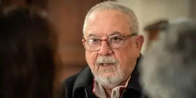 Dédicace de « Mon enfance à Bétharram » à E. Leclerc le 23 mai