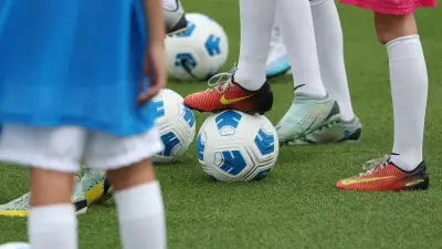 Éducateur foot Croissy-sur-Seine mis en examen pour corruption de mineur