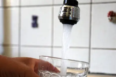Eau à Toulon : Veolia répond aux plaintes sur le goût terreux