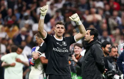 Emiliano Martinez remporte la Ligue Europa avec un doigt cassé