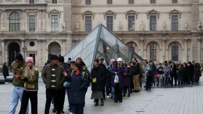 Escroquerie au Louvre : un agent du musée mis en examen
