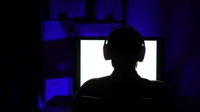 Fermeture de Motherless : un combat contre les violences pornographiques en France