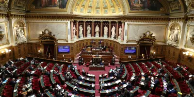 Fin de vie : le Parlement adopte définitivement un texte renforçant l'accès aux soins palliatifs