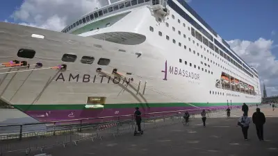 Fin du confinement pour le paquebot Ambition à Bordeaux