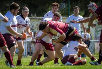 Floirac domine 4 Cantons et file en quart de finale (24-6)
