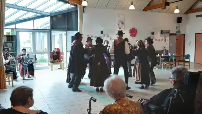 Folklore et danses d'autrefois à la maison de retraite de Rieutort-de-Randon