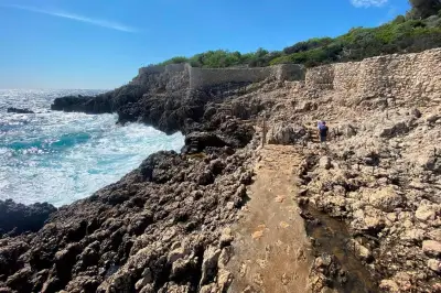 Forte houle : Antibes ferme son sentier du littoral ce dimanche