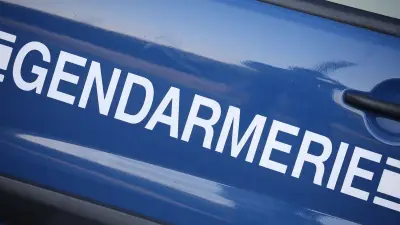 Gendarme jugé pour avoir contraint ses compagnes au libertinage à Versailles