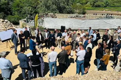 Grasse : pose de la première pierre du futur crématorium