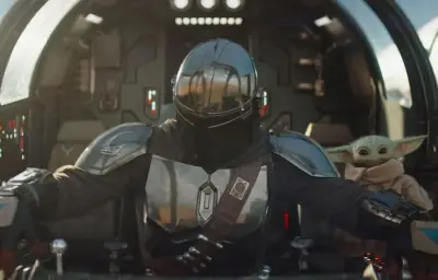 Grogu, la star miniature de Star Wars, prêt à en découdre