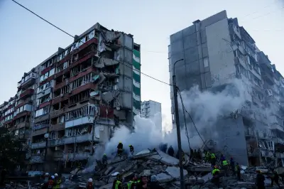 Guerre en Ukraine : deuil à Kyiv après au moins 24 morts dans des frappes