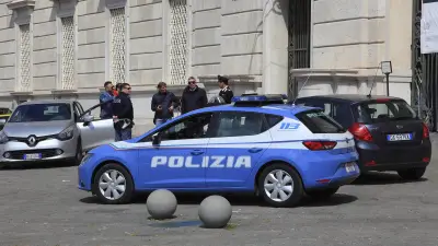 Italie : un conducteur fonce sur des piétons à Modène, 7 blessés dont 2 graves