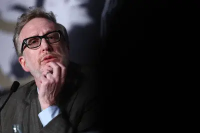 James Gray à Cannes : « Paper Tiger », l'élégie d'une famille aimante