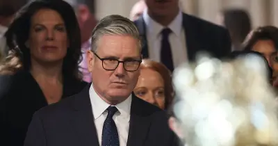 Keir Starmer sous pression : démissions et appels au départ au Royaume-Uni