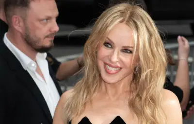 Kylie Minogue révèle son second cancer du sein secret dans un docu Netflix
