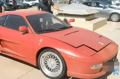 La police italienne saisit une fausse Ferrari déguisée en Toyota