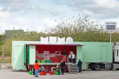 Le Centre Pompidou en camion : l'art moderne s'invite à La Seyne
