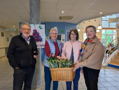 Le Parti communiste offre du muguet aux aînés de Garlin et Lembeye