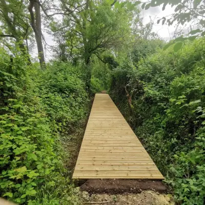 Le ponton en bois de Lamarque à Cussac-Fort-Médoc rouvert après les crues
