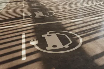 Électrification : aides au logement et mobilité pour les ménages