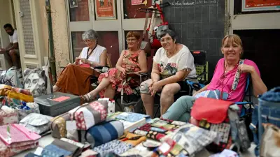 Les puces couturières d'Alès : passion et créations uniques