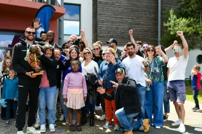 Les volleyeurs de Royan célèbrent leur titre de champions de France