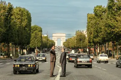 « L'Inconnu de la Grande Arche » : une tragi-comédie du pouvoir sur Canal+