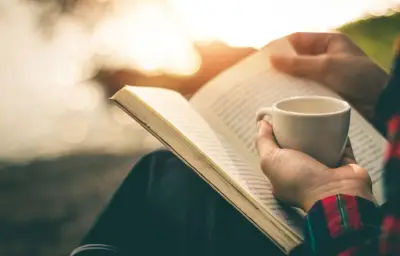 L'intruse de Freida McFadden : un thriller psychologique haletant