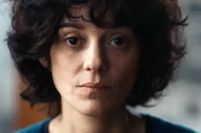 « Little Girl Blue » : Marion Cotillard au cœur d'un récit familial vertigineux