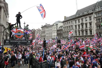 Londres : 4 000 policiers pour deux manifestations opposées
