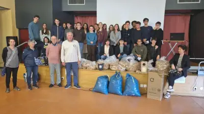 Lycée d'Andernos : 50 kg de bouchons collectés contre le cancer