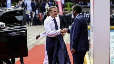 Macron court avec Kipchoge à Nairobi : une séquence inédite au Kenya
